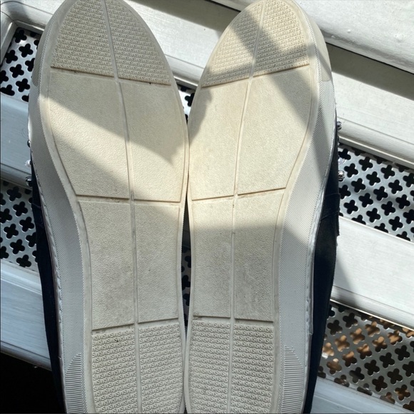 Authentic Stuart Weitzman Pearl sneakers - Picture 2 of 5